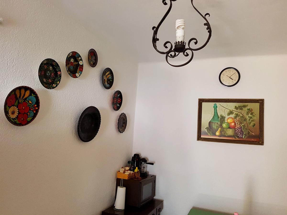 Kuti Vendeghaz Hotel Bakonykuti Bagian luar foto